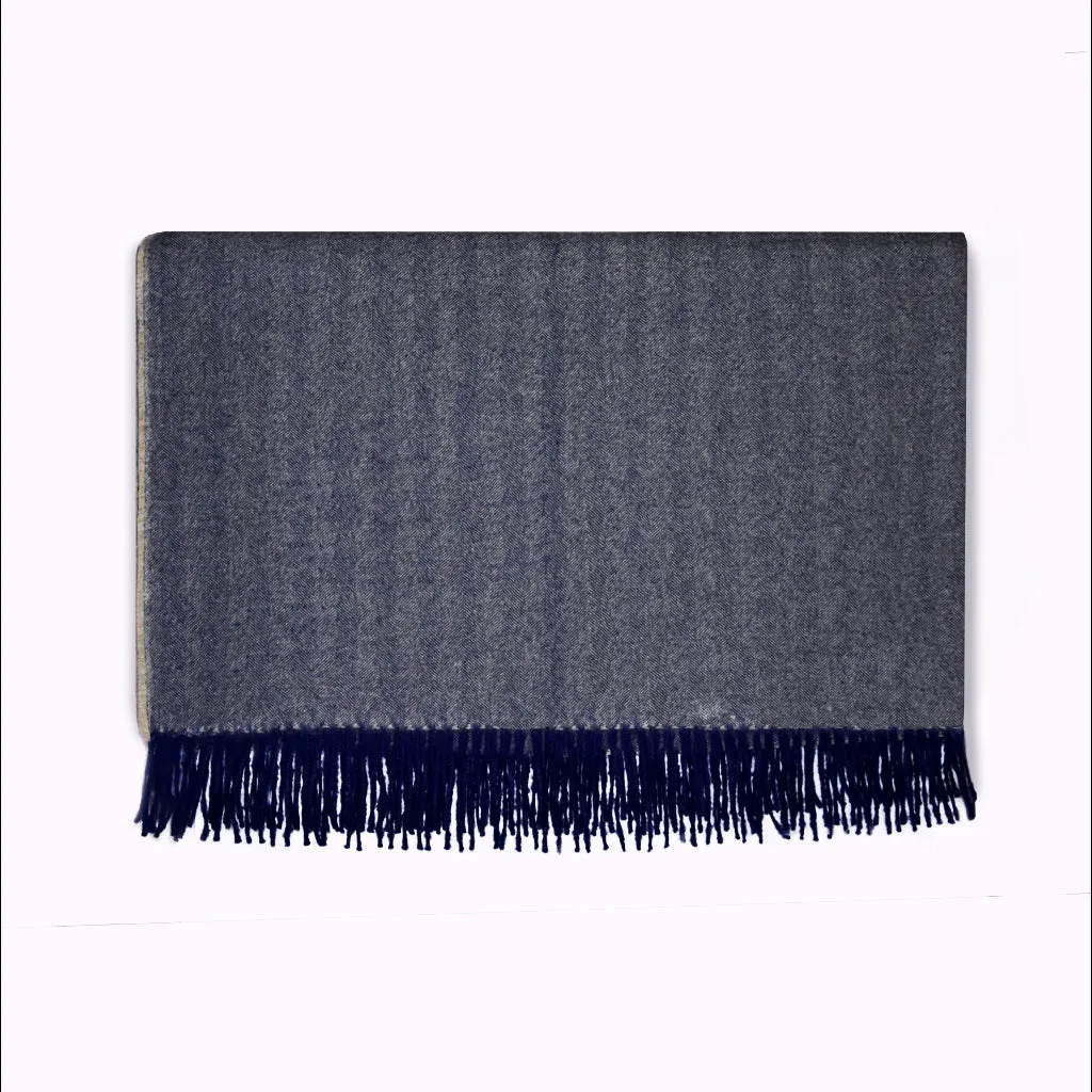 QISU Luxury Blue Alpaca Wool Blanket – Elegant Winter Warmth